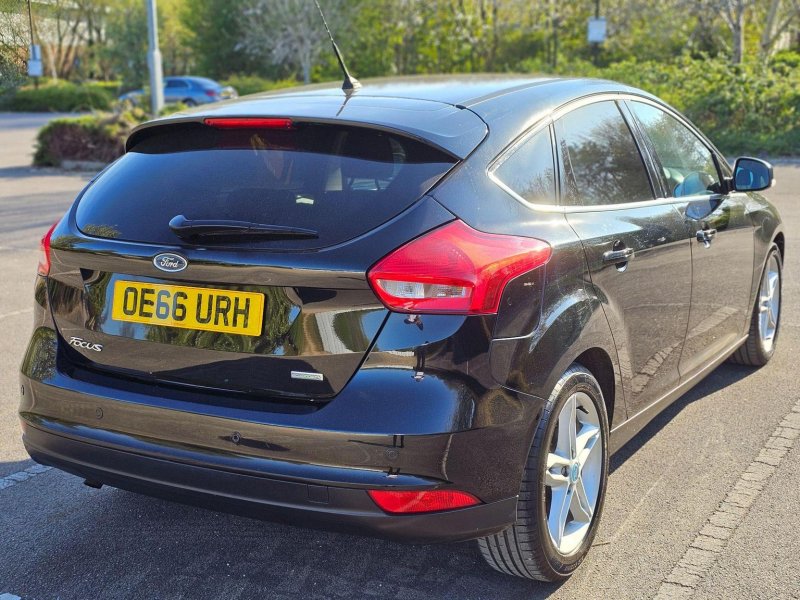 FORD FOCUS