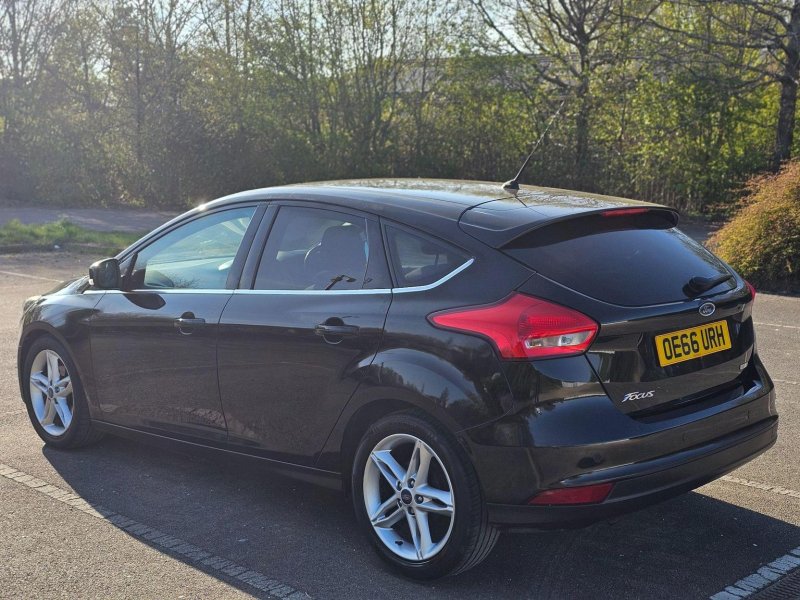 FORD FOCUS