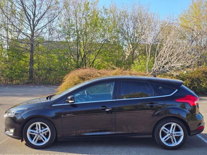 FORD FOCUS